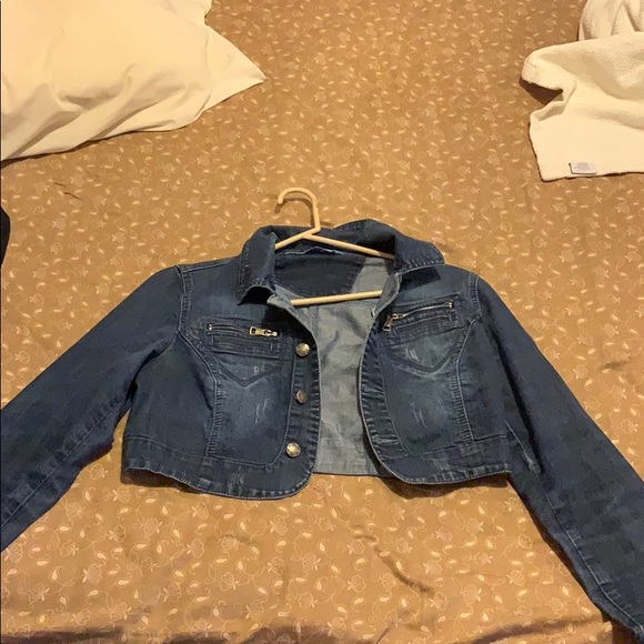 Cropped Jean Jacket - Picture 1 of 1